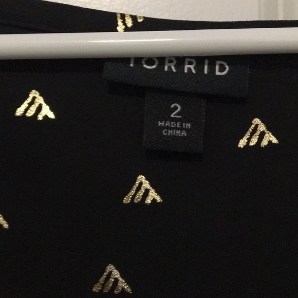 Black and gold blouse - Picture 3 of 3